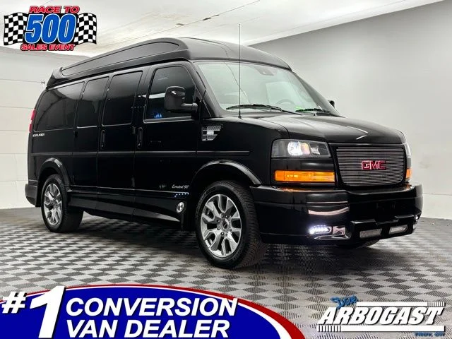 Used 2025 Onyx Black GMC Explorer Limited SE image 1