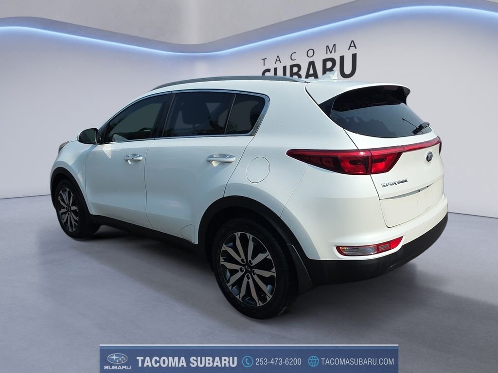 Used 2017 White Kia EX image 3