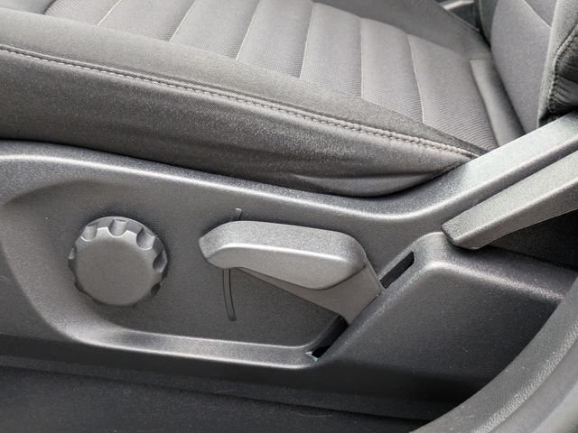2022 Ford Edge SE - Photo 21