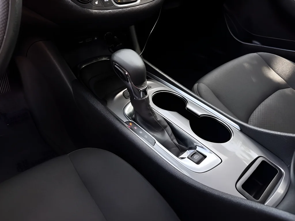 Used 2024 White Chevrolet LT image 11