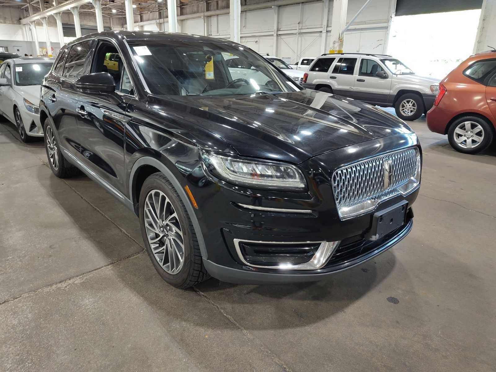 Used 2019 Black Lincoln Reserve image 1