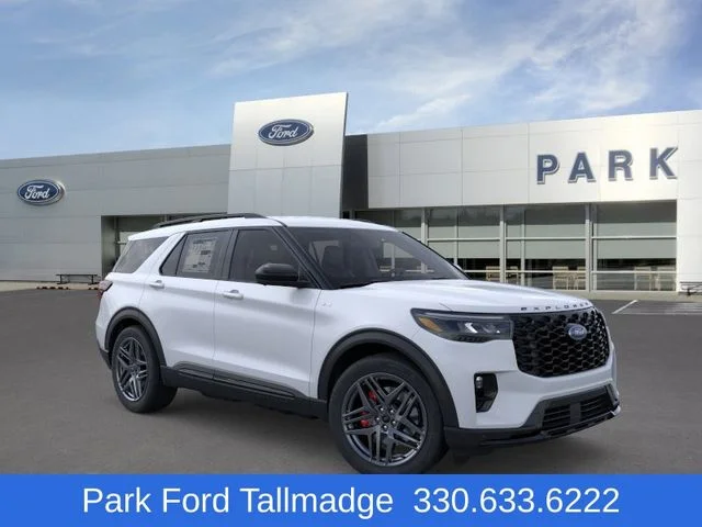 New 2026 Space White Metallic Ford ST-Line image 7