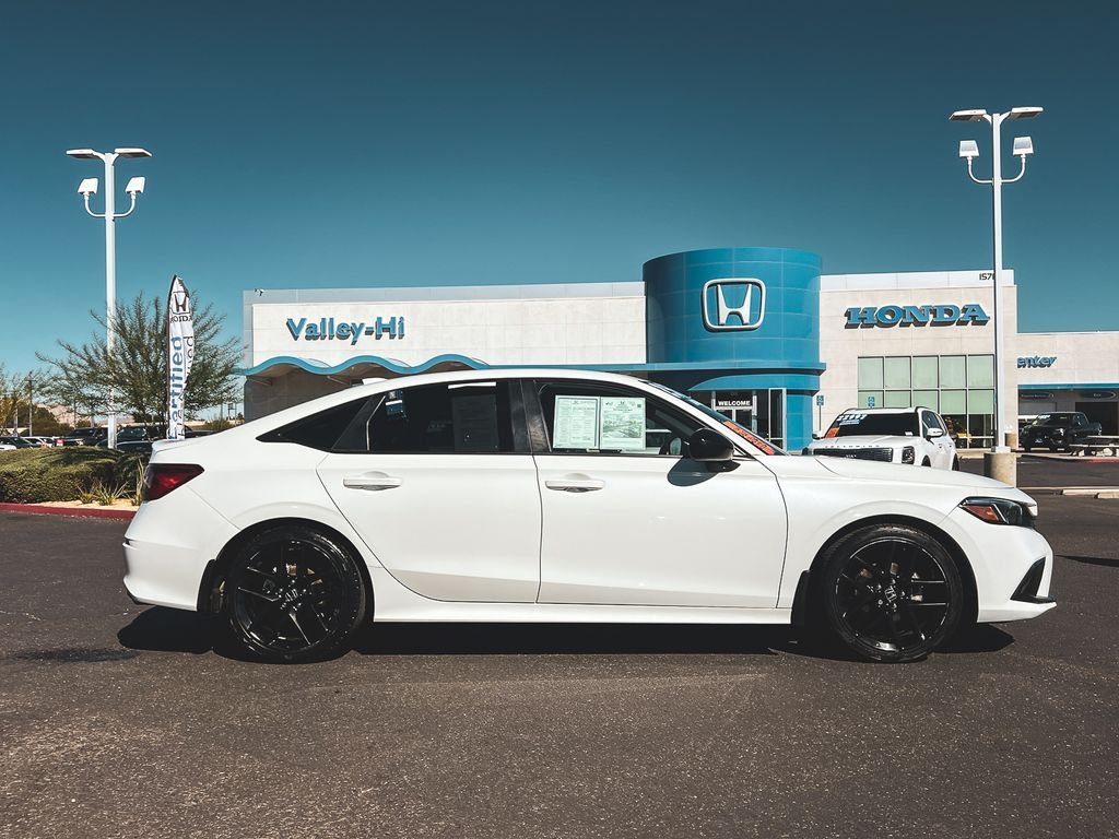 2023 Honda Civic Sport photo 2