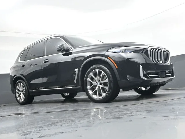 Certified Used 2024 Black BMW sDrive40i image 30