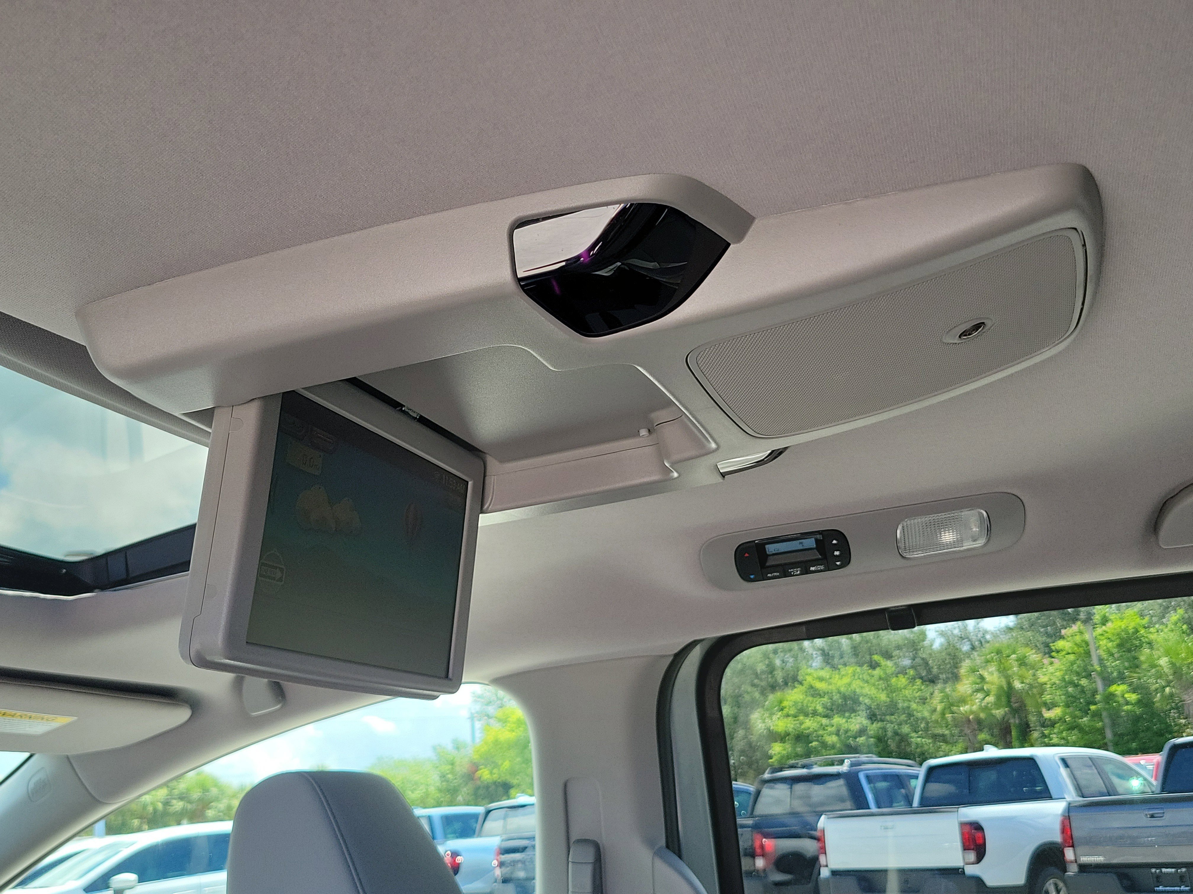 Used 2023  Honda Touring image 25