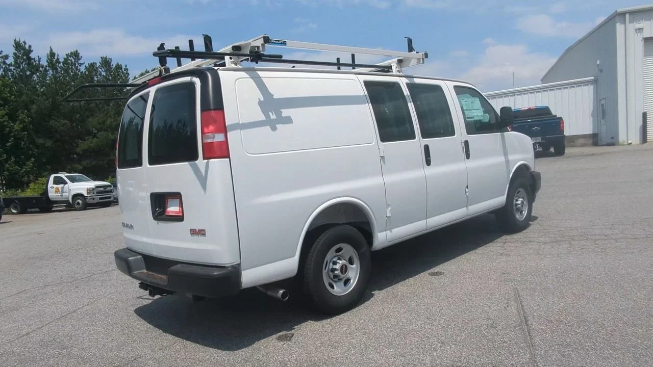 New 2025 Summit White GMC Work Van image 8