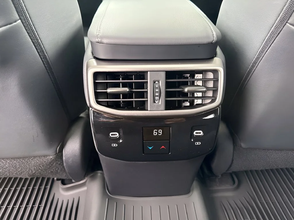Used 2025 White Lexus RX 350h image 14