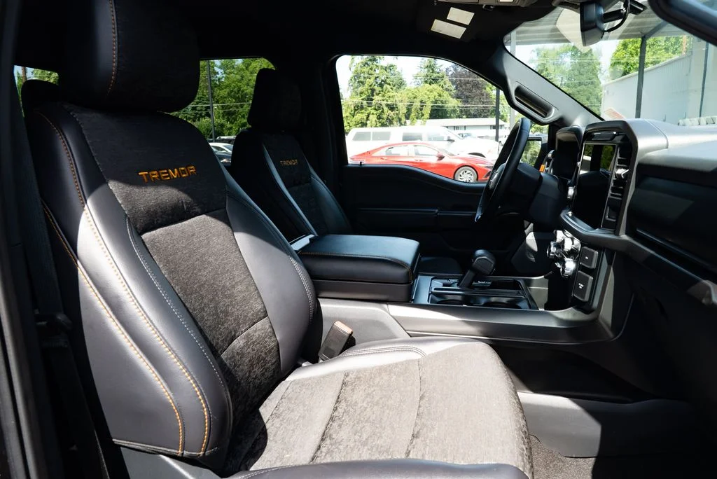 Used 2025 Black Ford Tremor image 27