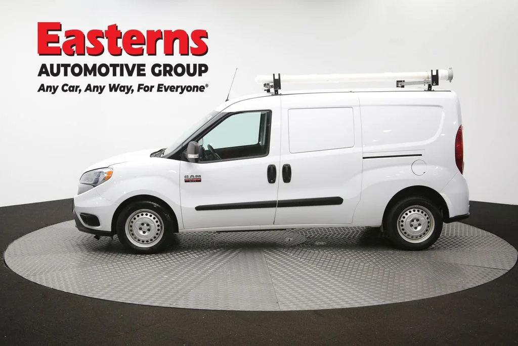 Used 2022 White Ram Base image 59