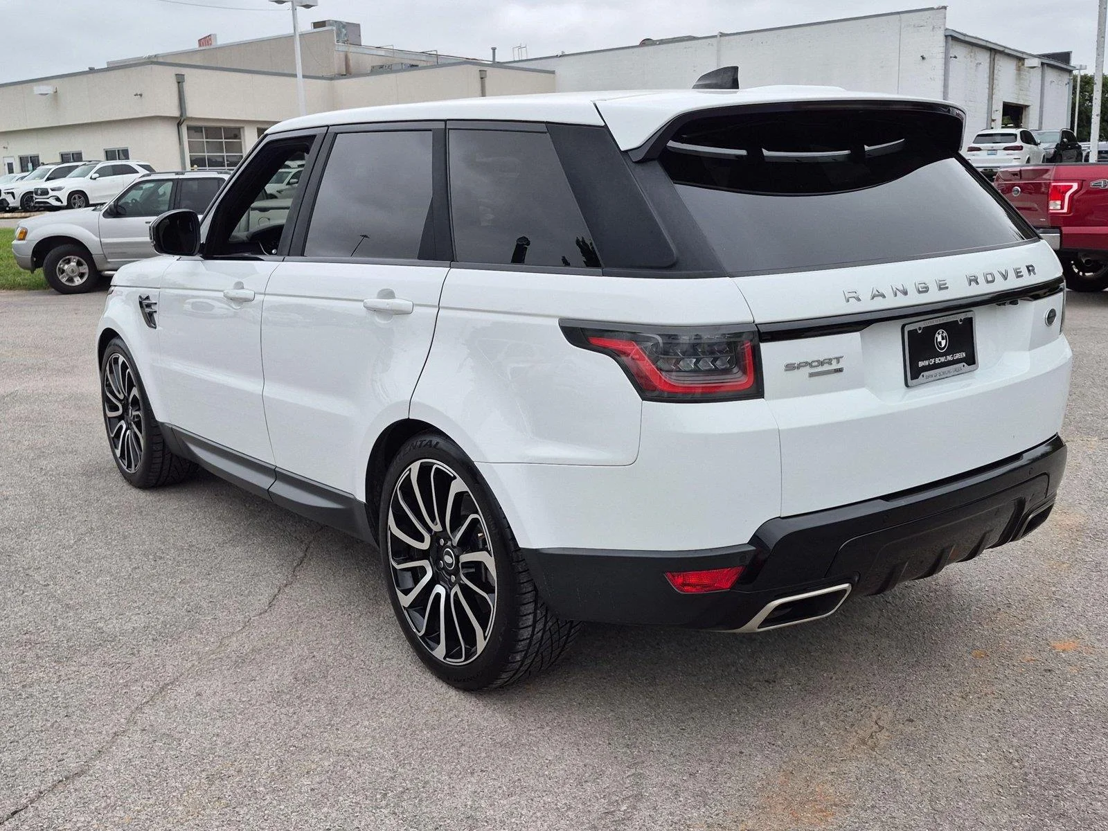Used 2018 Fuji White Land Rover SE image 3