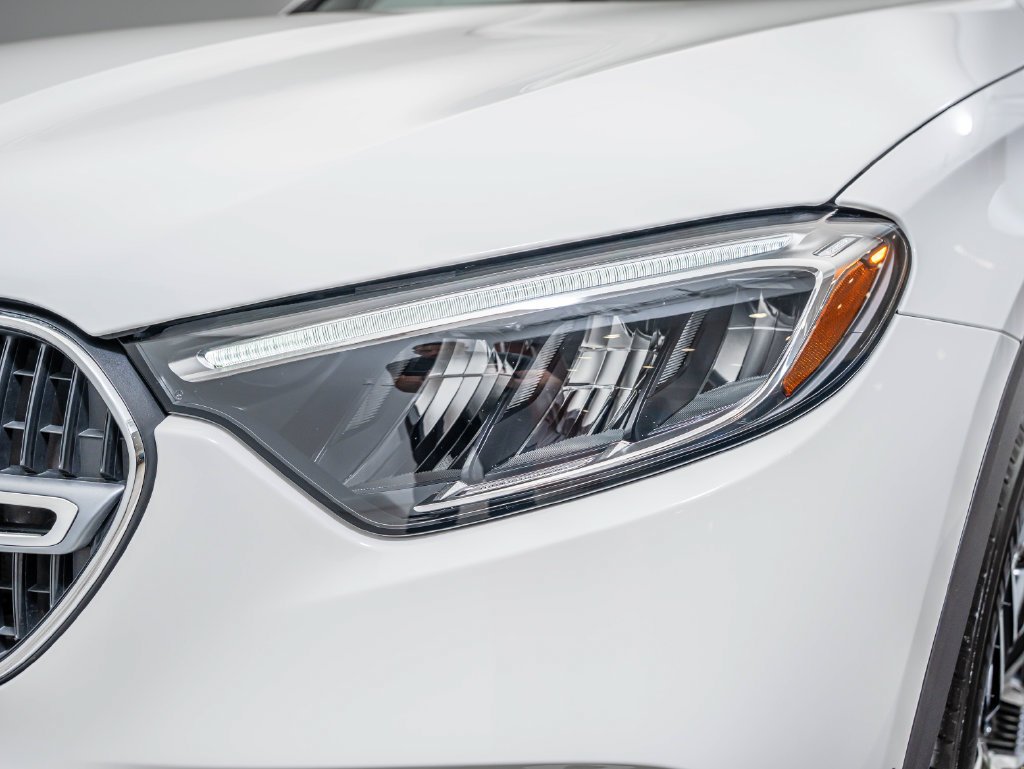 Used 2026 Polar White Mercedes-Benz GLC 300 image 15