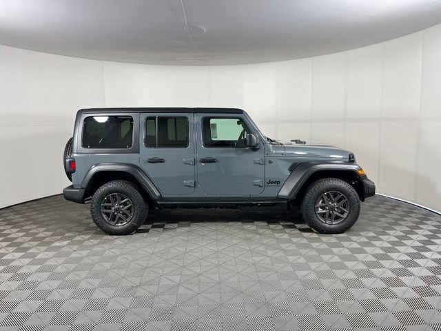 New 2026 Anvil Clear-Coat Exterior Paint Jeep Sport S image 4