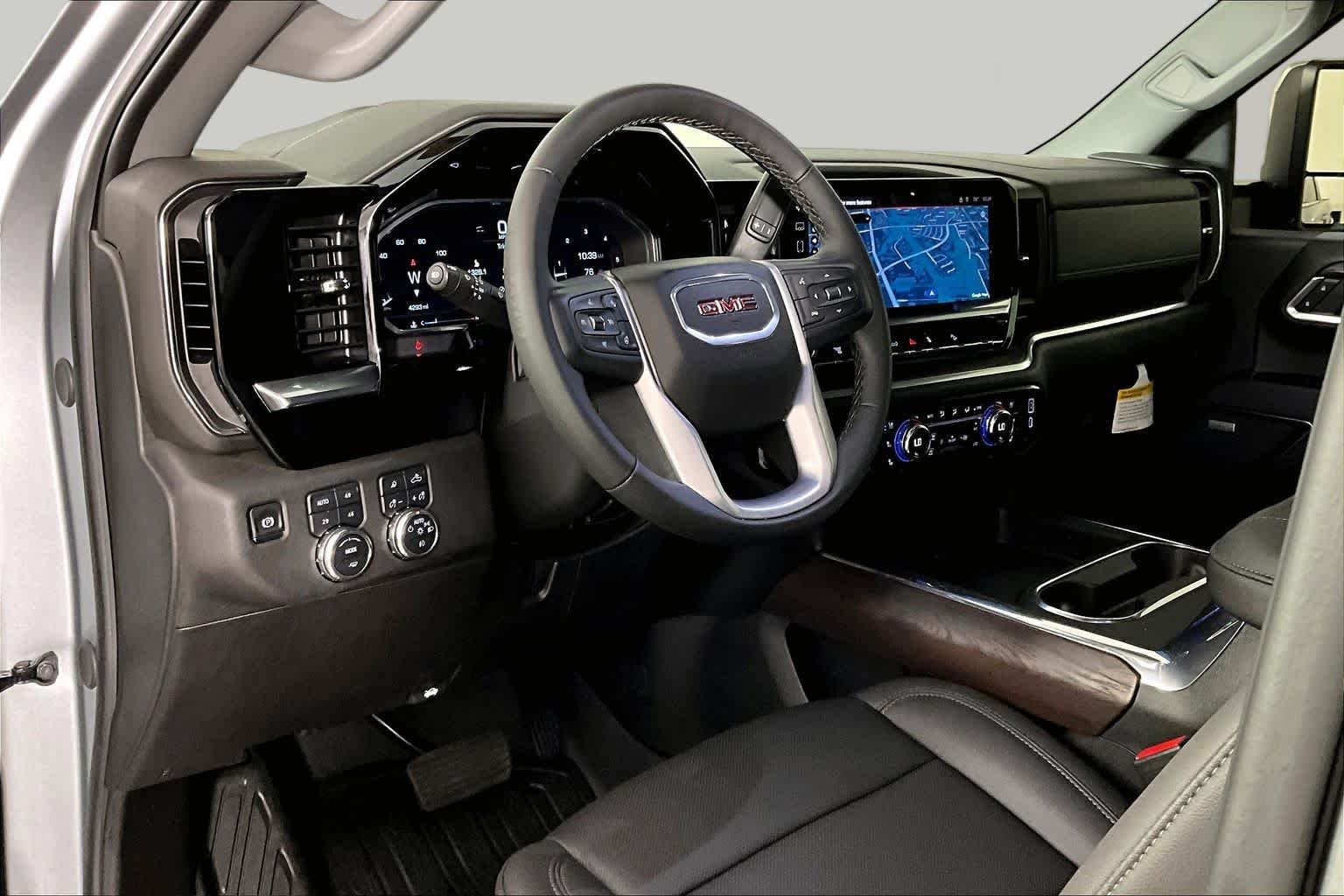 Certified Used 2025 Sterling Metallic GMC SLT image 15