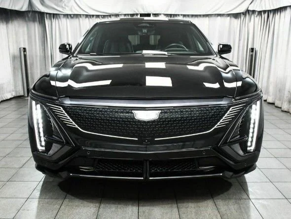 2026 Cadillac Lyriq V Series's photo