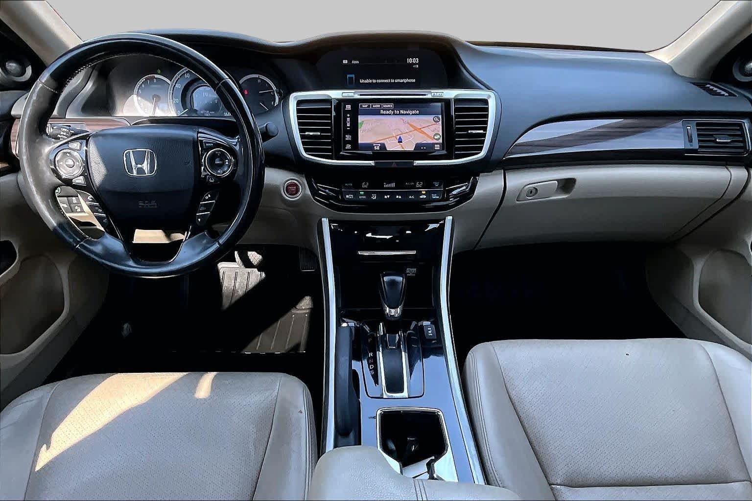 Used 2017 White Orchid Pearl Honda Touring image 16