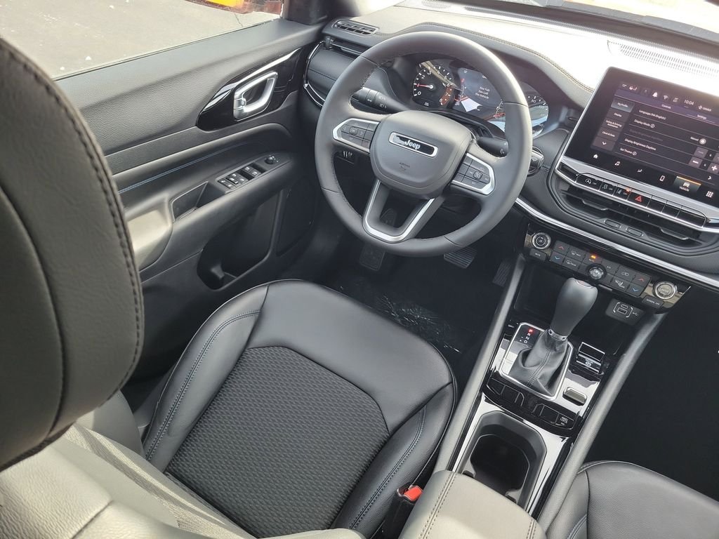 New 2026 Joose (DISC) Jeep Latitude image 14