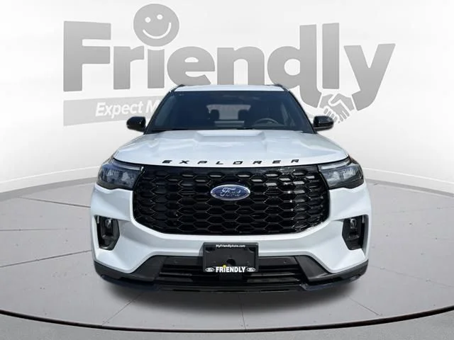 New 2026 Space White Metallic Ford ST-Line image 12