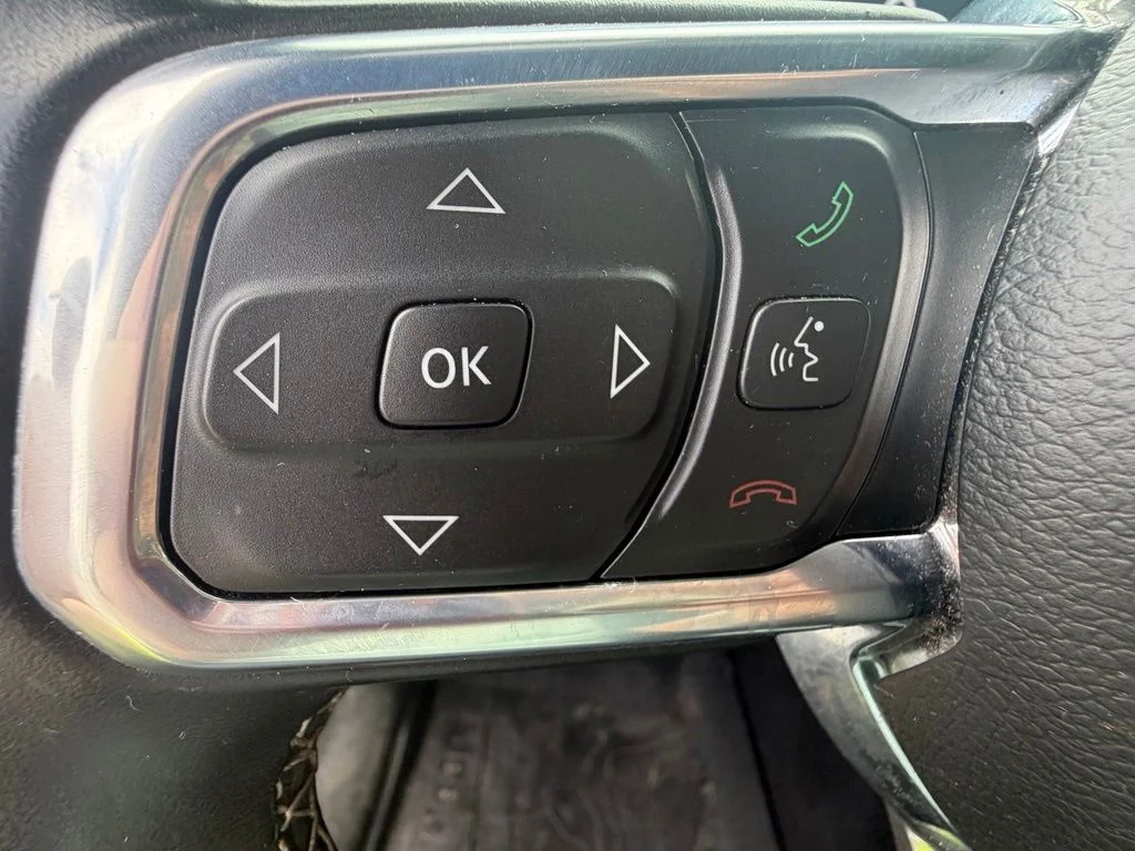 Used 2021 White Jeep Unlimited Sahara image 29