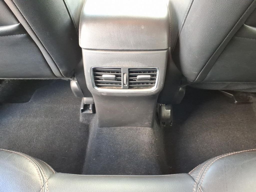 Used 2020 Sonic Silver Metallic Mazda Grand Touring image 5