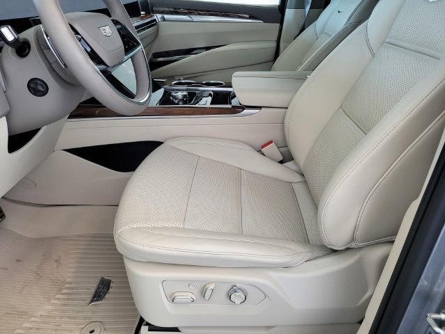 2026 Cadillac Escalade Platinum Sport - Photo 17