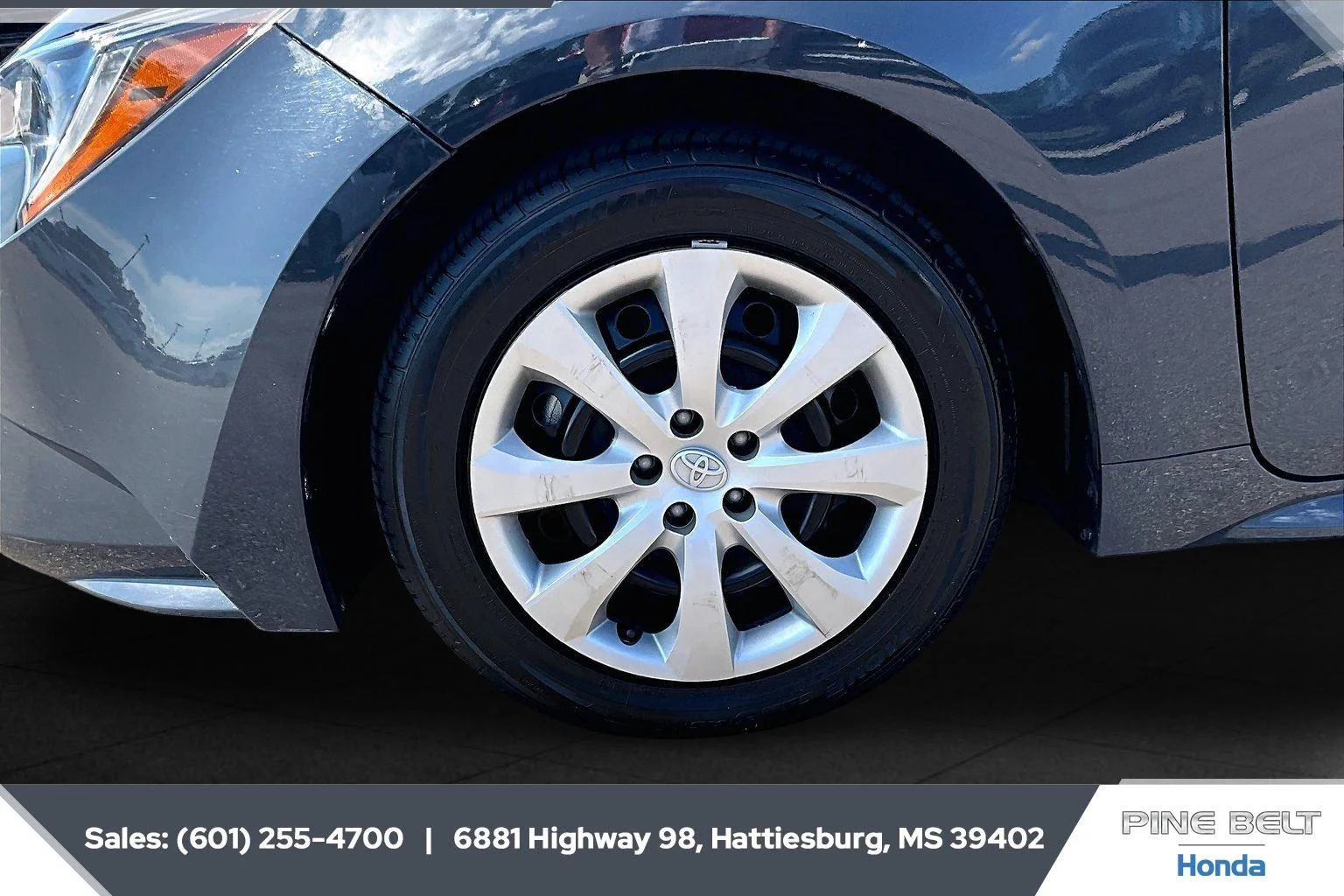 Used 2024 Underground Toyota LE image 7