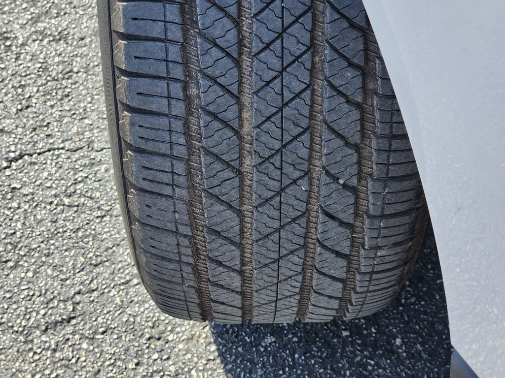 Used 2019 White Ford Titanium image 11
