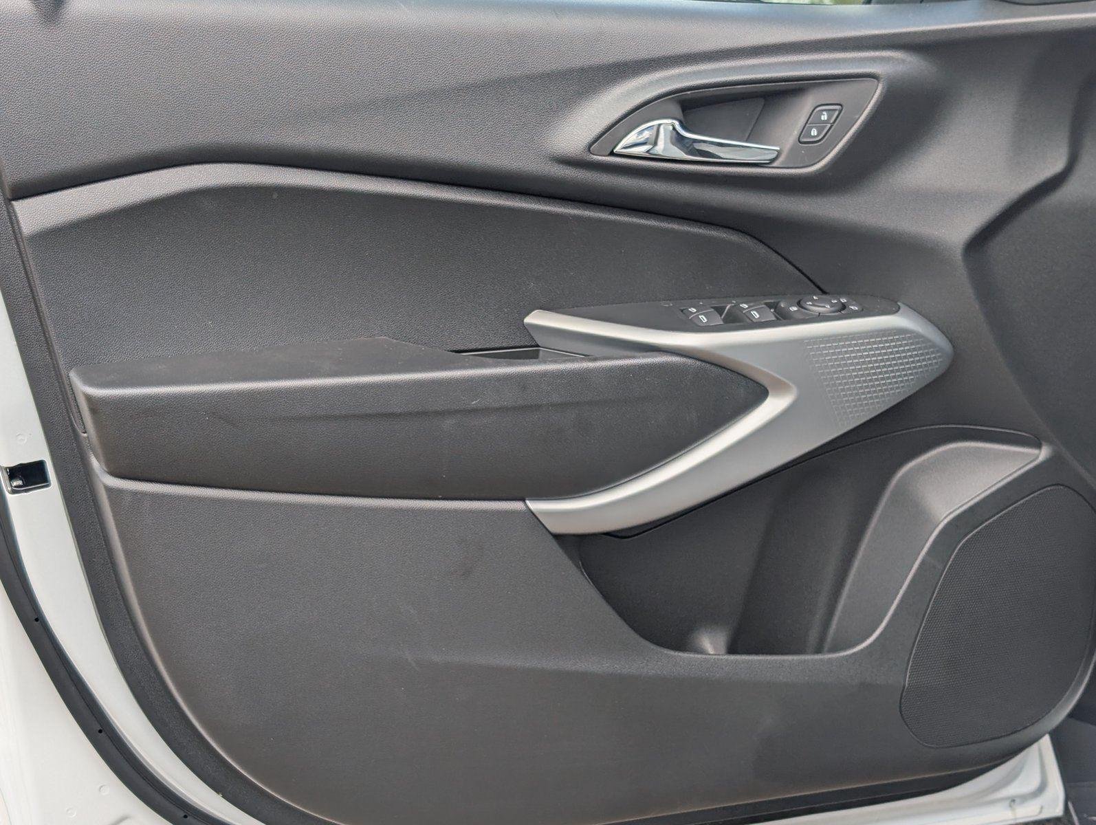 2026 Chevrolet Trax RS - Photo 11