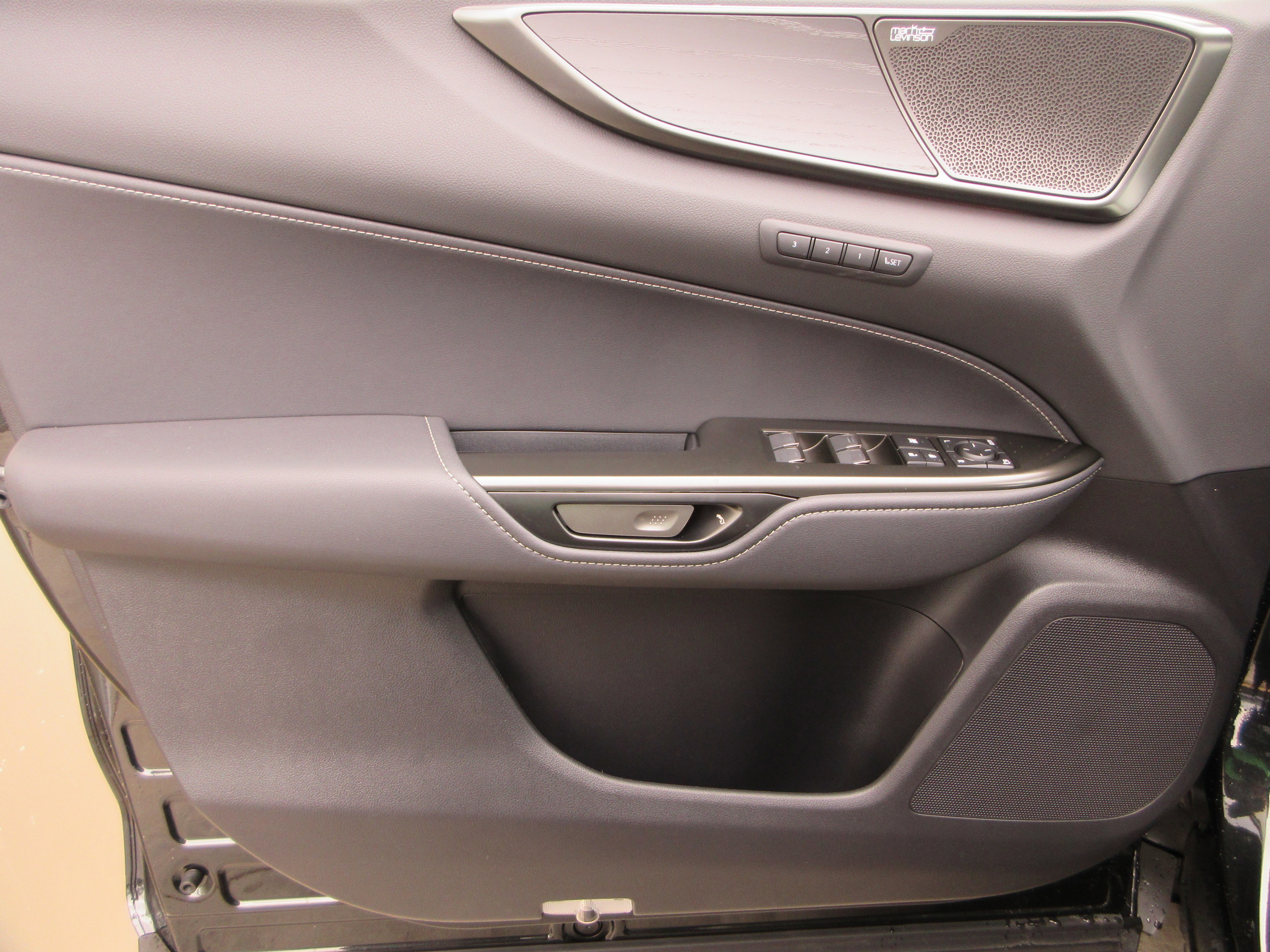 2026 Lexus NX 450h+ Luxury - Photo 26
