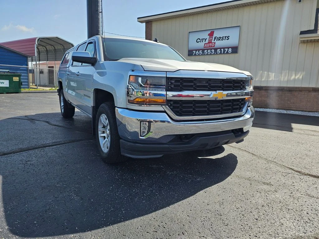 Used 2017 Chevrolet Silverado 1500 LT with VIN 3GCUKREC4HG278667 for sale in Tipton, IN