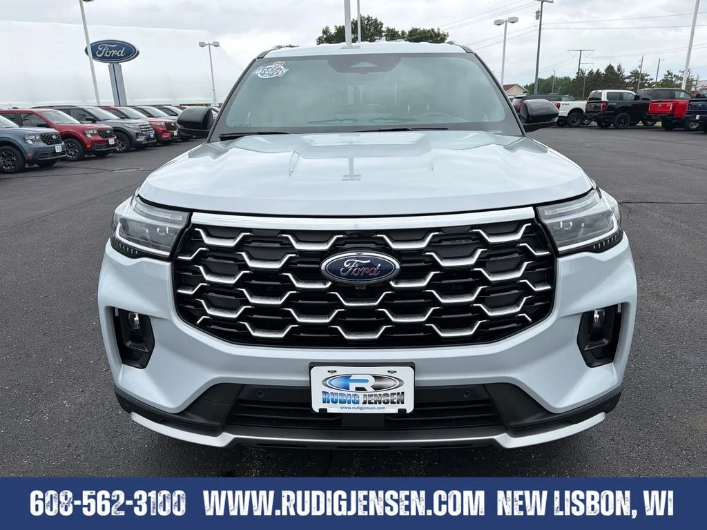 Used 2026 White Ford Platinum image 10