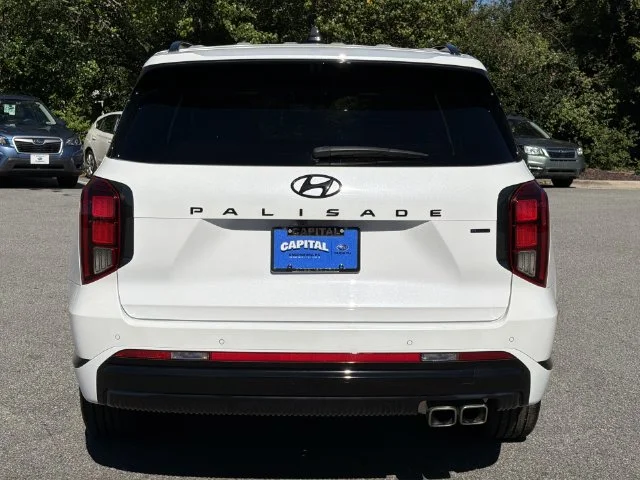 Used 2025 White Hyundai Calligraphy Night Edition image 12