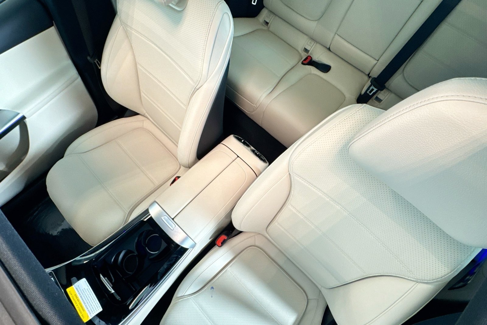 New 2026 Polar White Mercedes-Benz GLC 300 image 19