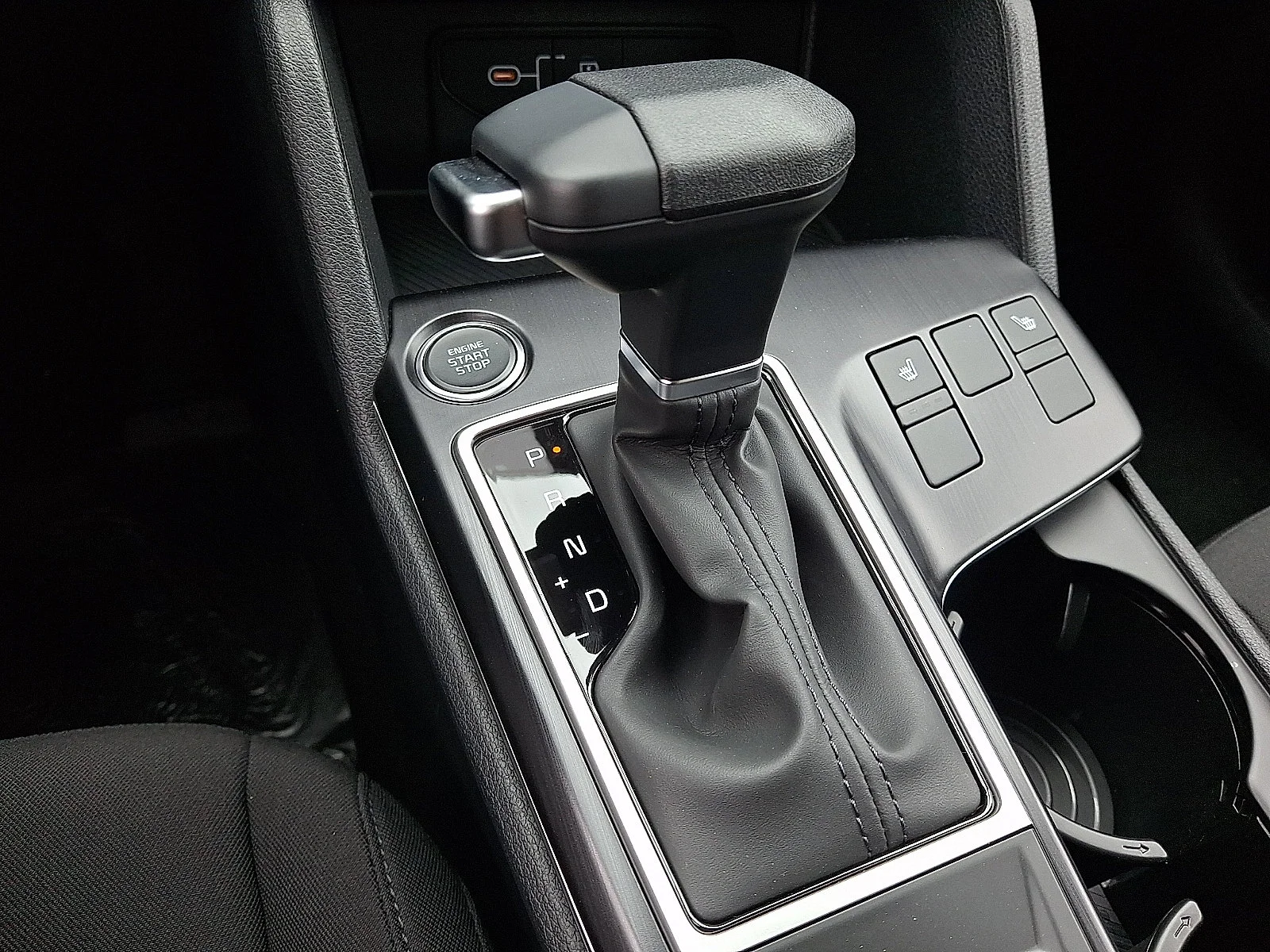 New 2027 White Kia LX image 14