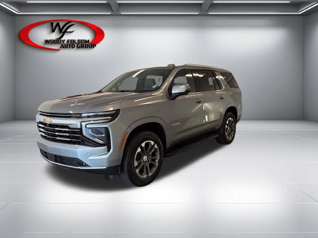 New 2027 Sterling Gray Metallic Chevrolet LT image 3