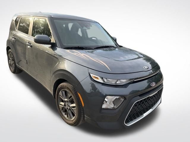 Used 2021 Gray Kia S image 2