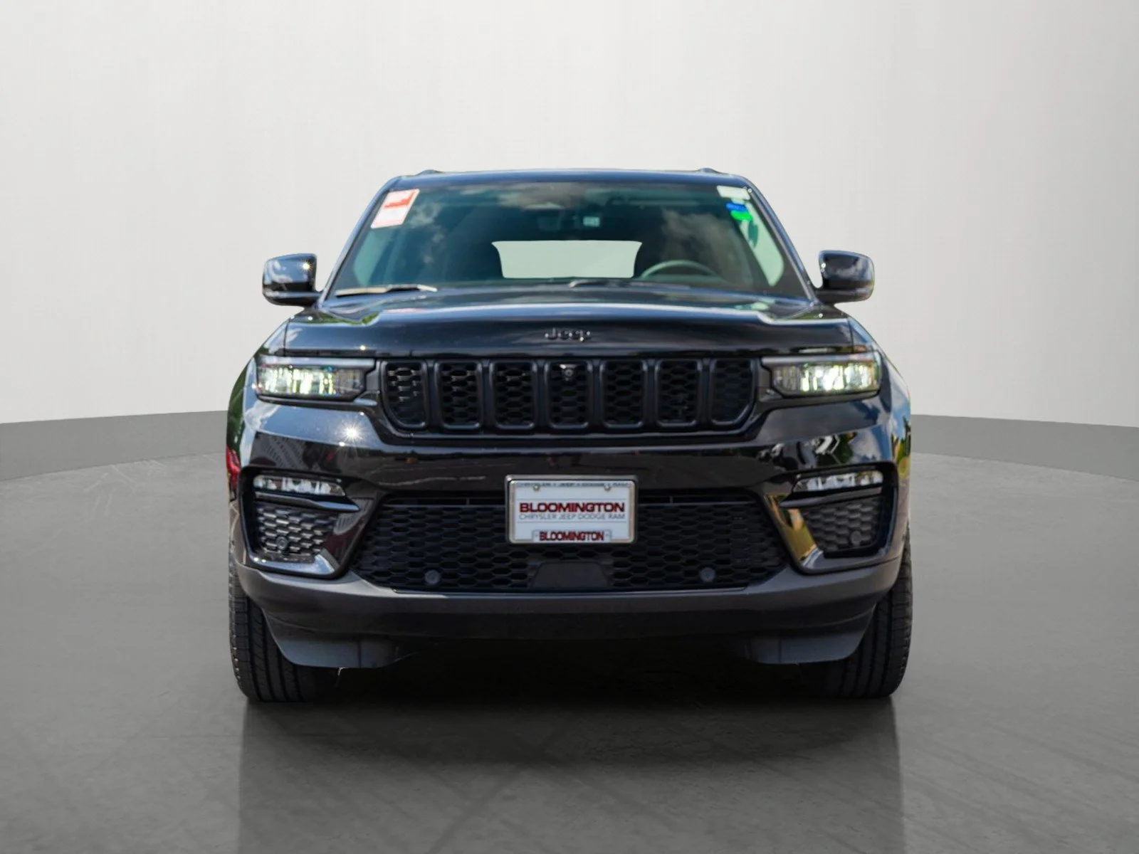 Used 2023 Jeep Grand Cherokee Limited with VIN 1C4RJHBG6PC601578 for sale in Minneapolis, Minnesota