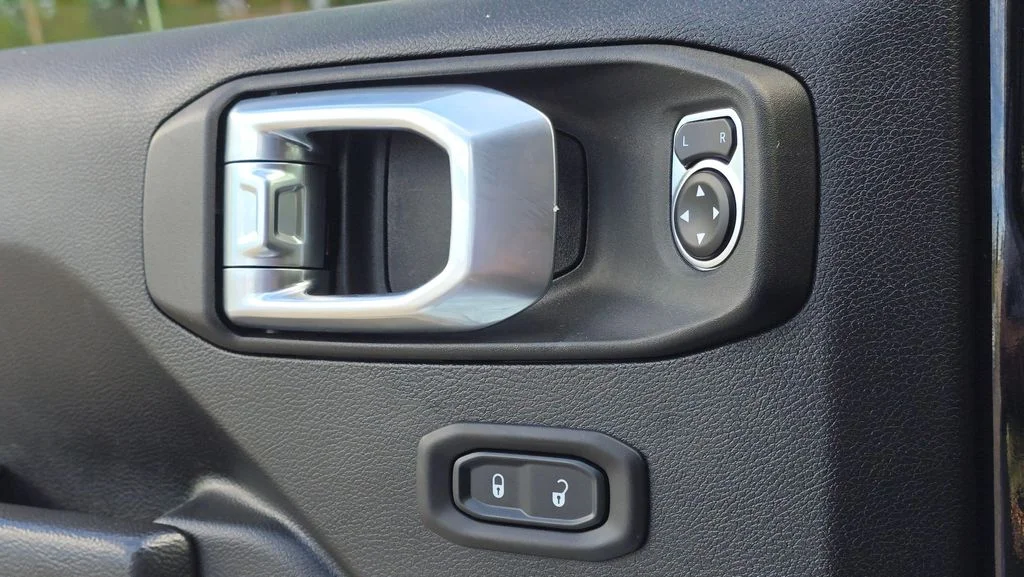 Used 2022 Black Clearcoat Jeep Unlimited Willys image 23