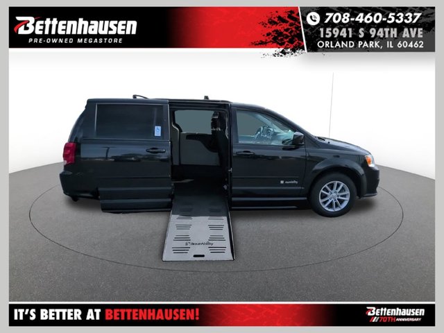 Pre-Owned 2016 Dodge Grand Caravan SXT 4D Passenger Van