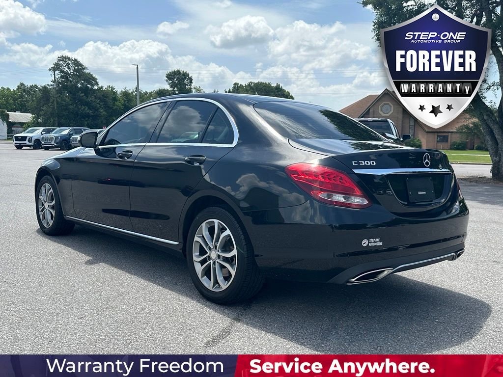 Used 2015  Mercedes-Benz C 300 image 4