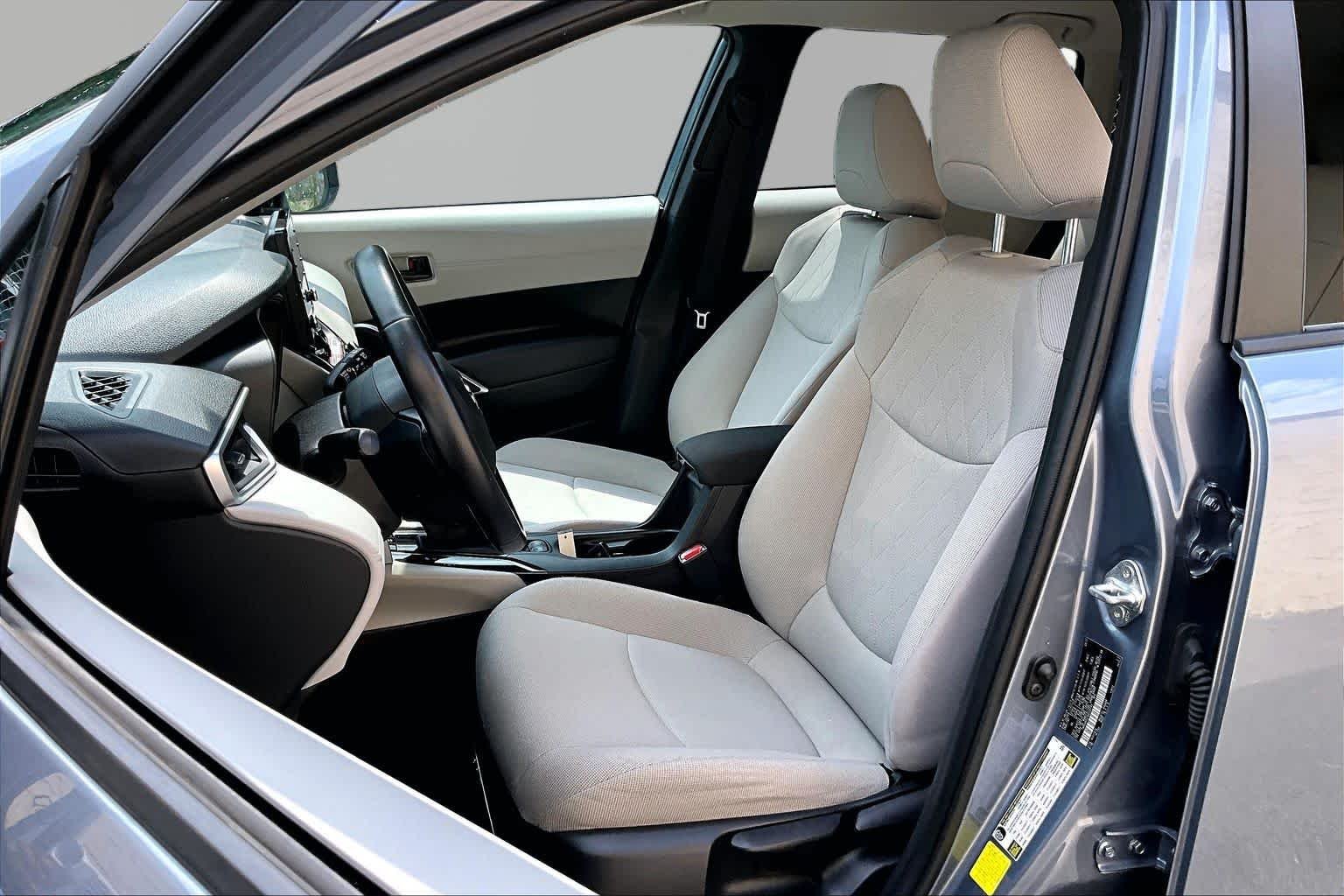 Used 2022 Celestite Toyota LE image 8