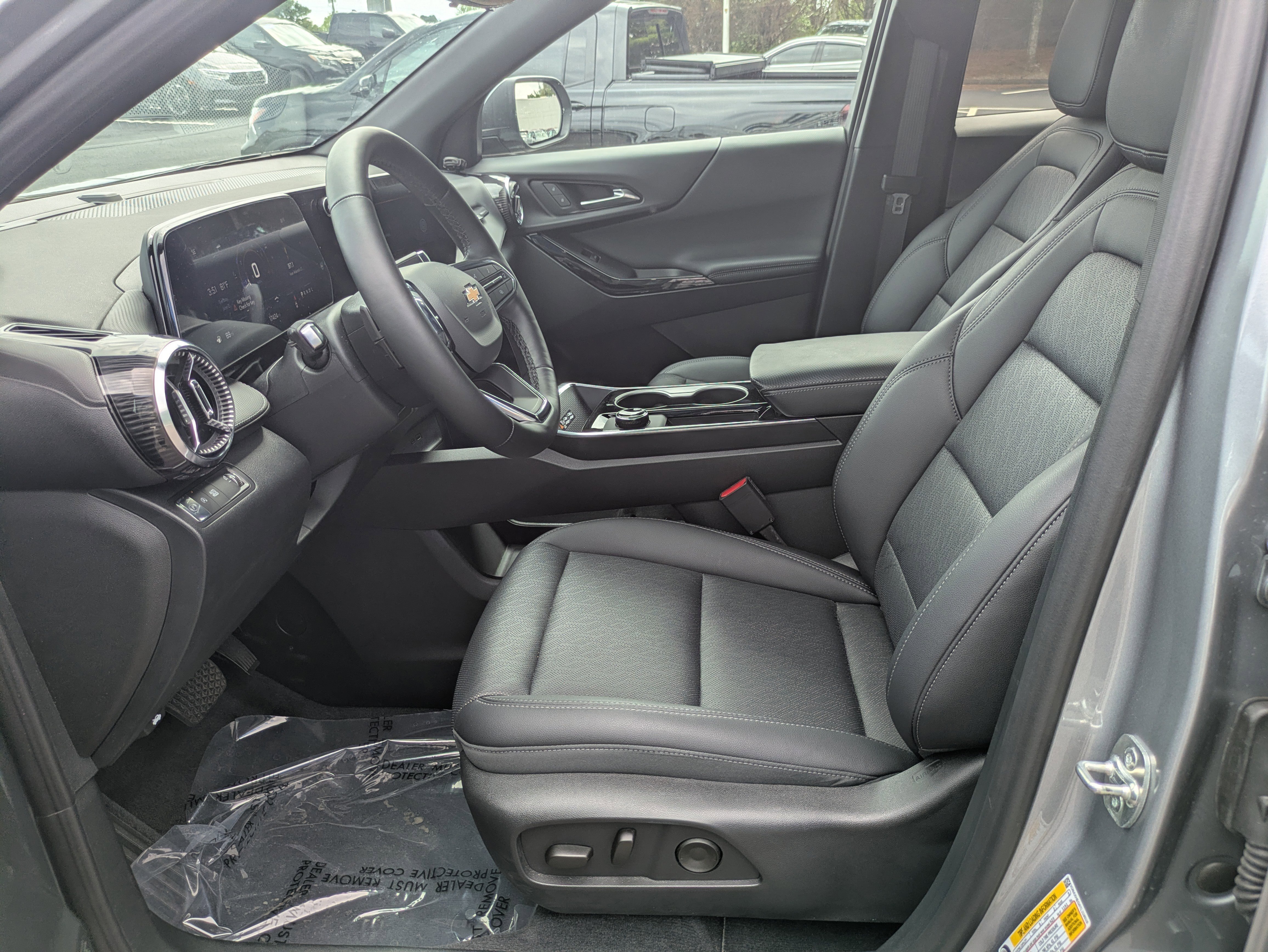 Used 2026 Sterling Gray Metallic Chevrolet FWD LT image 26
