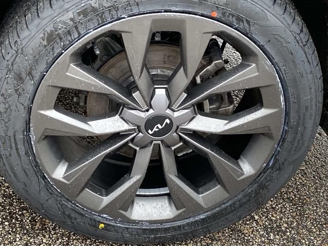 Used 2023 Green Kia X-Line EX image 34
