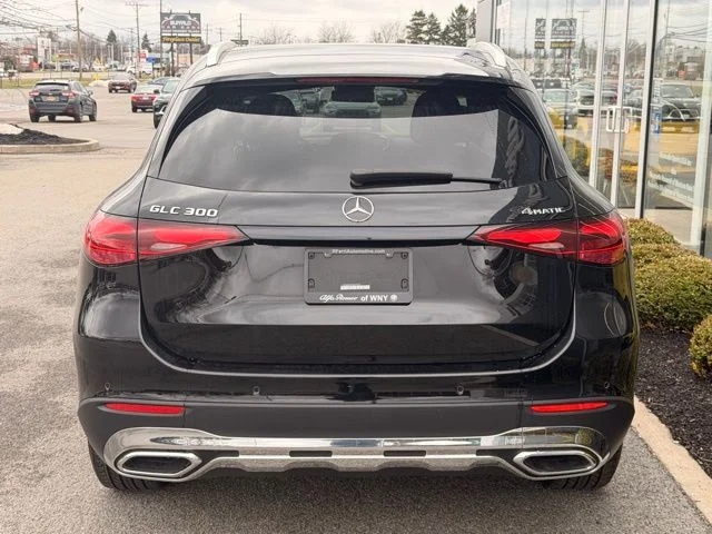 Used 2023 Black Mercedes-Benz GLC 300 image 5