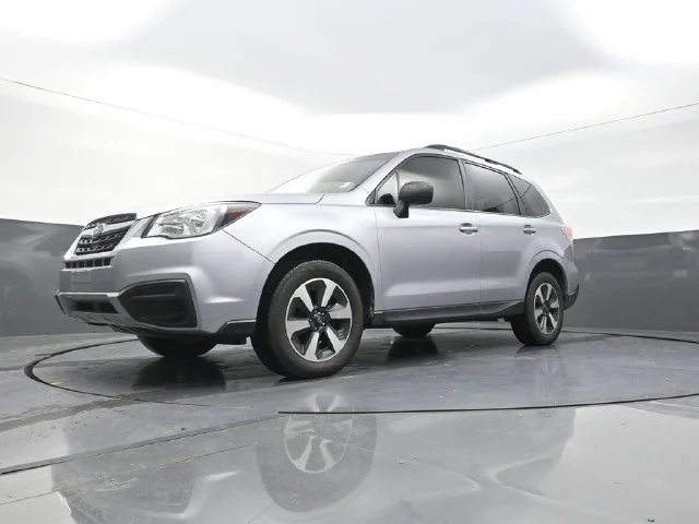 Used 2018 Silver Subaru 2.5i image 33