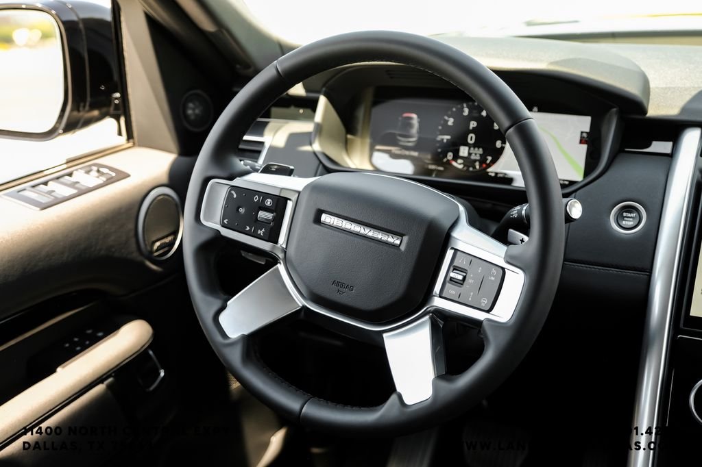 Used 2025 Black Land Rover S image 14