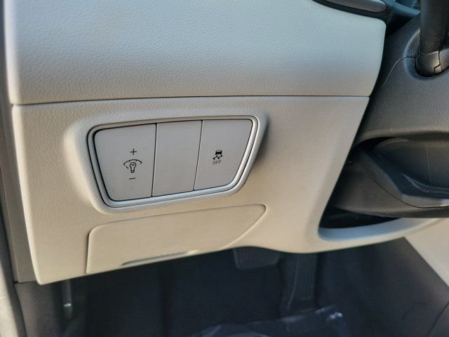 2024 Hyundai Tucson SE - Photo 16
