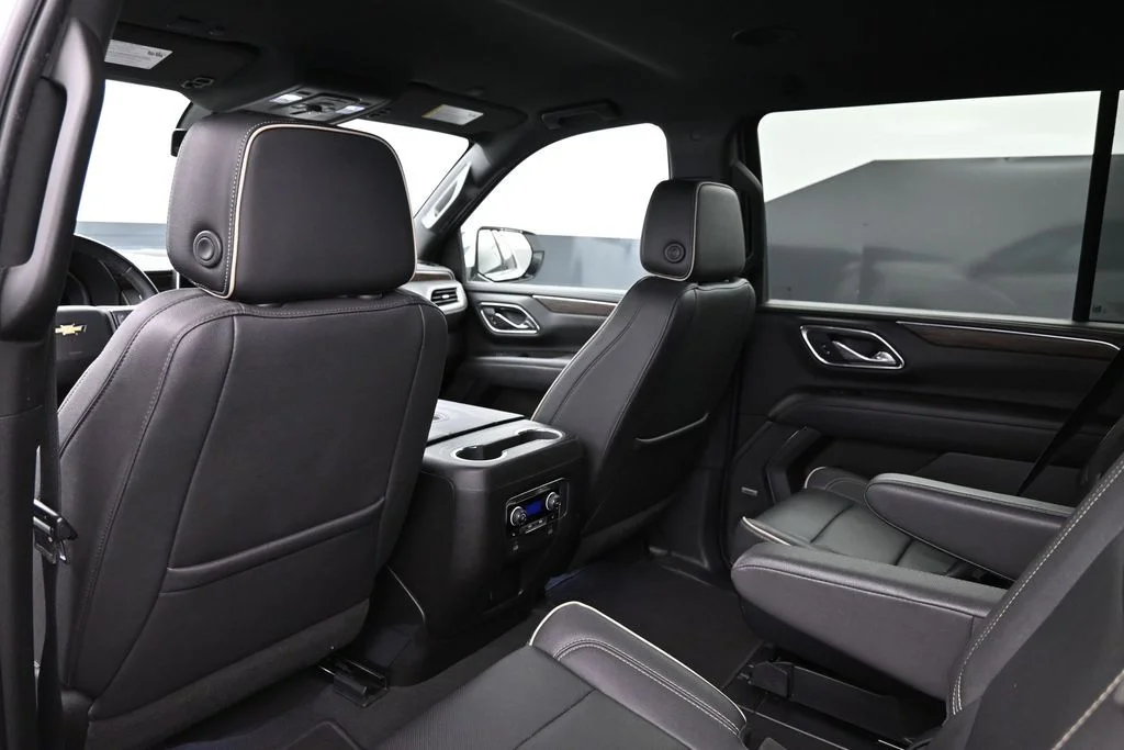 Used 2023 White Chevrolet Premier image 23