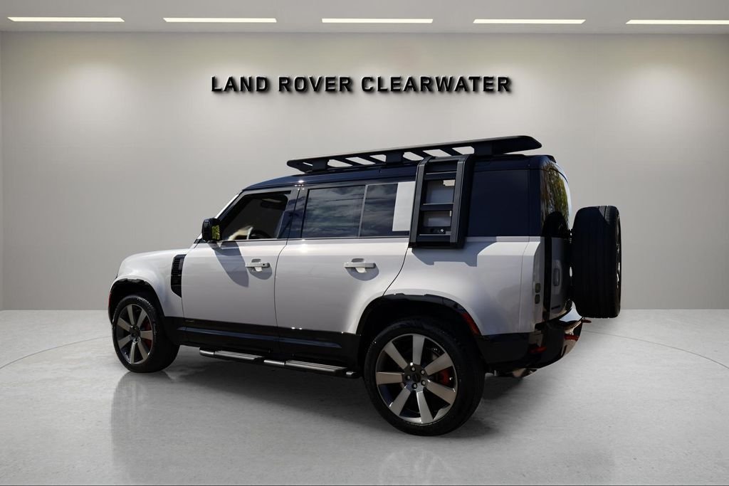 2026 Land Rover Defender X - Photo 3