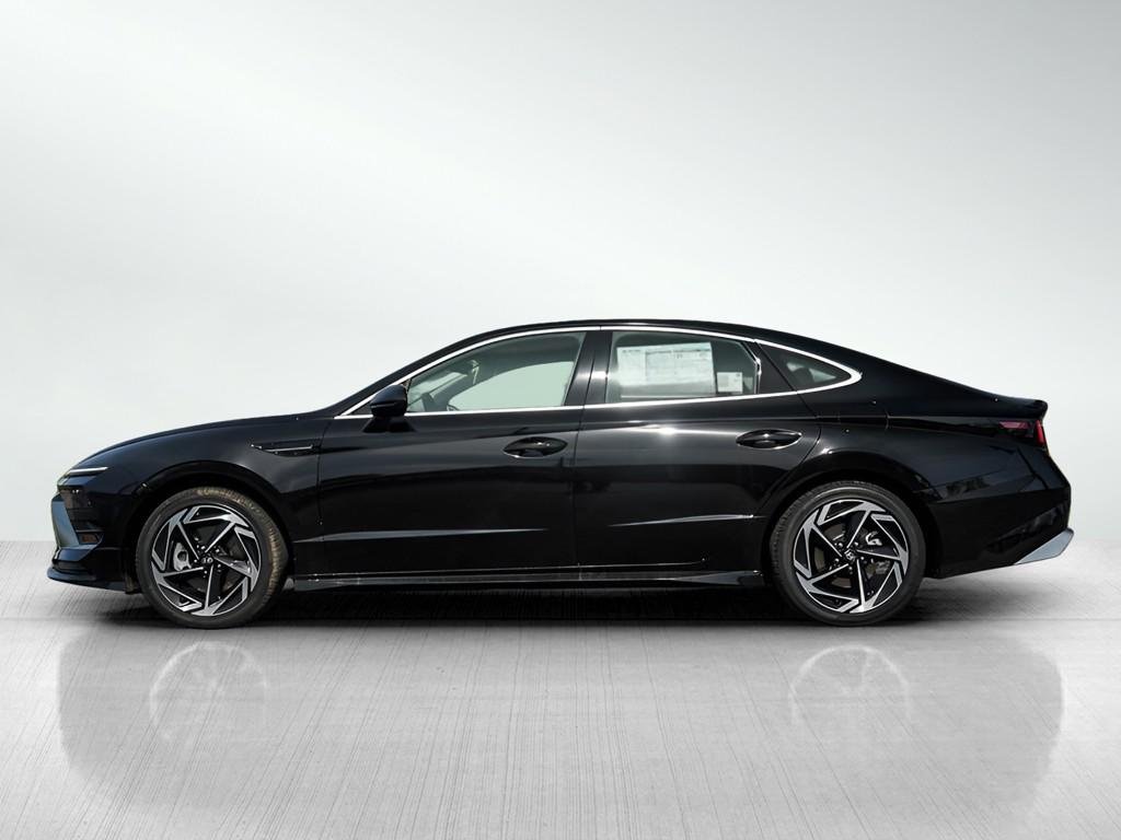 New 2026 Abyss Black Hyundai SEL Sport AWD image 27