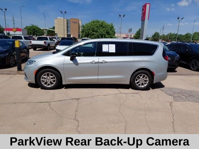 Used 2024 Silver Mist Clearcoat Chrysler Touring L image 8
